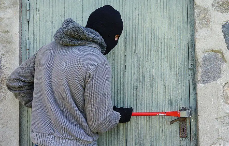 Lockwise-Locksmiths-Break-In-Repairs-01